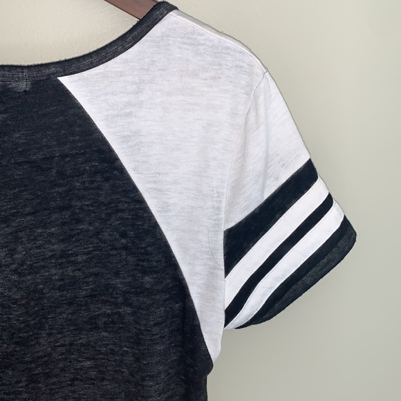 Loose “Baseball T” style dress w/ crossed neck - Picture 10 of 12